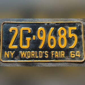 Vintage New York State Worlds Fair License Plate Tag Man Cave Nostalgia
